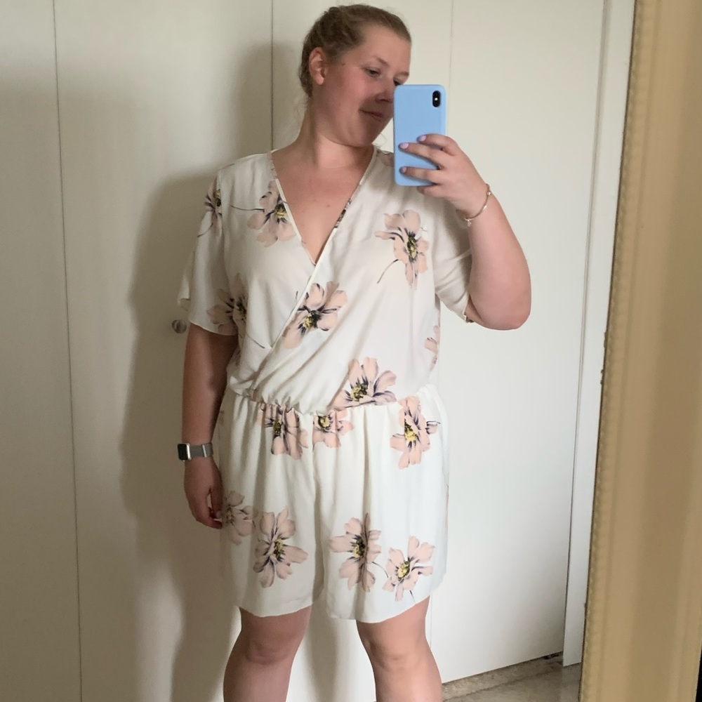 White floral romper!